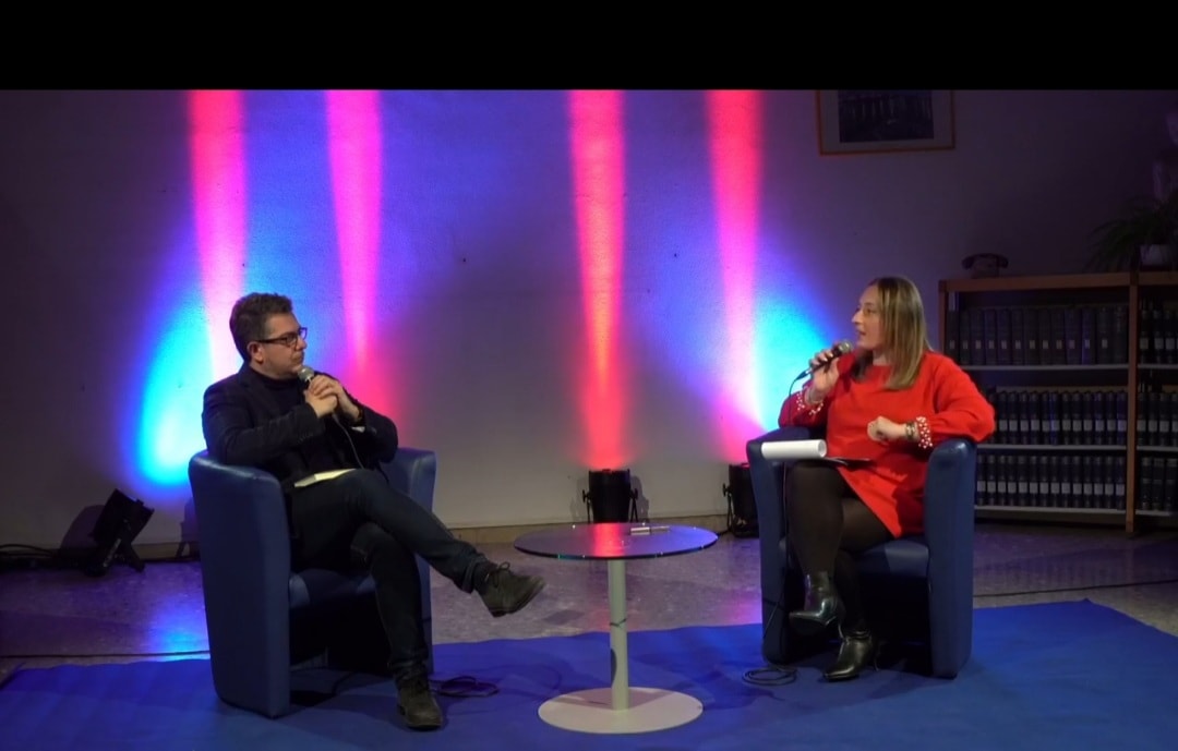 Intervista a Simone Pangia, autore del romanzo "Il vizio delle cose pure"  (Library Day, Biblioteca comunale "Filippo Testa", Formia- Lt)